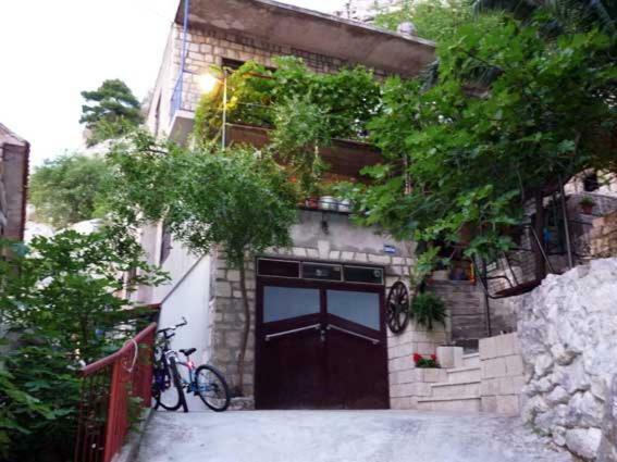 Apartmani Maruncic โอมิช ภายนอก รูปภาพ