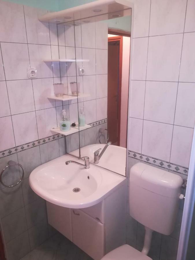 Apartmani Maruncic โอมิช ภายนอก รูปภาพ