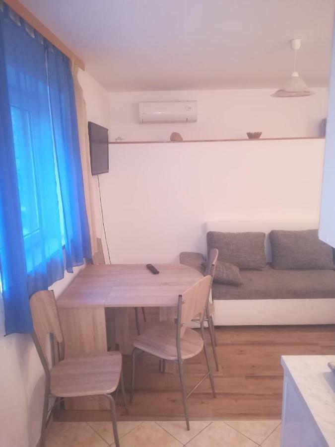 Apartmani Maruncic โอมิช ภายนอก รูปภาพ