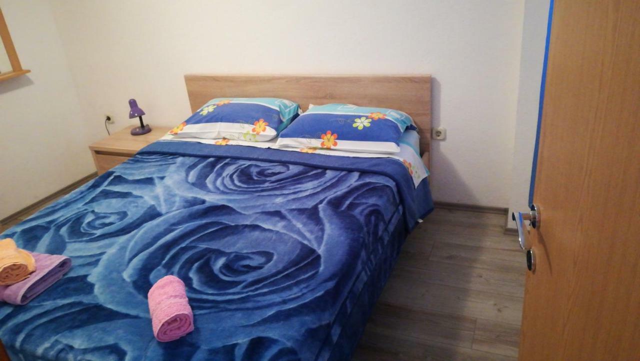 Apartmani Maruncic โอมิช ภายนอก รูปภาพ